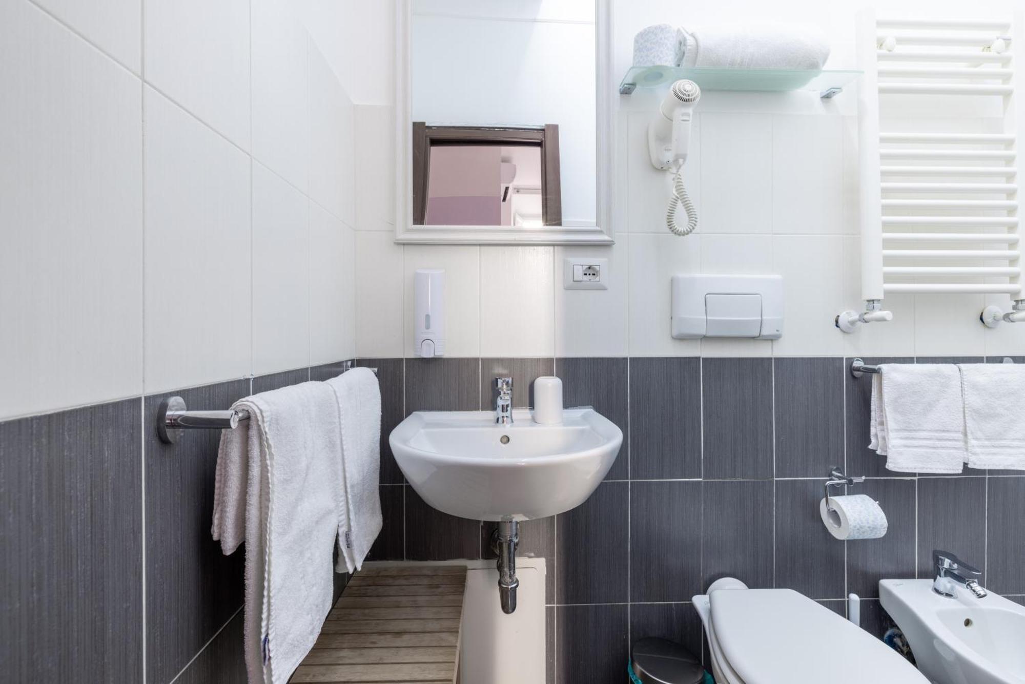 Domus Castroni Scipioni Bed & Breakfast Roma Dış mekan fotoğraf